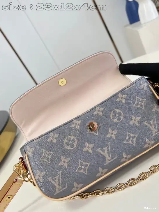 VUITTON LOUIS on Wallet Ivy-23.5*12*4.3cm Chain 0614